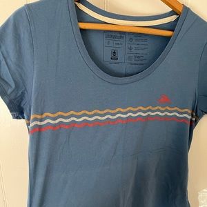 Patagonia Slim Fit Women's Blue Flying Fish Trident Organic Cotton T-Shirt